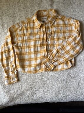 American Eagle Outfitters cropped flannel size small